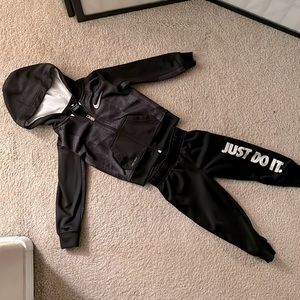 Nike sweat suit